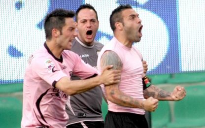 Miccoli salva il Palermo: 1-1 col Catania. Pari del Cagliari