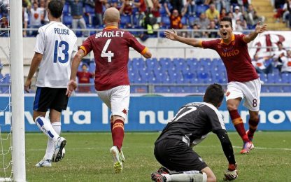Roma, prima vittoria all'Olimpico: 2-0 all'Atalanta