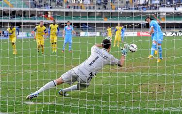 cavani_rigore_sbagliato_chievo_getty