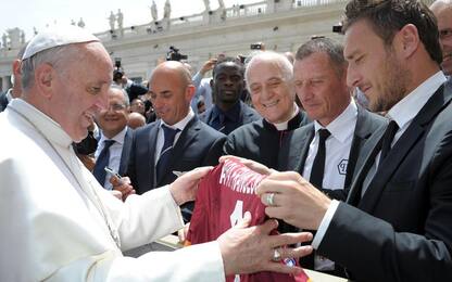 Da Francesco a Francesco: Papa Bergoglio incontra Totti