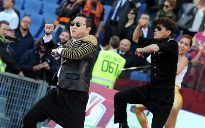 Coppa Italia ad alta tensione: sassi, bastoni e fischi a Psy