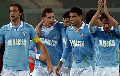 Lazio, maglia anti-razzismo. Lo slogan lo scelgono i tifosi