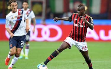 Milan-Cagliari: il fenomeno è Balotelli, Sau lo imita. I GOL