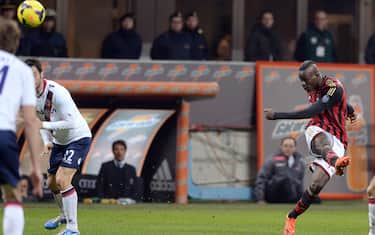 Milan, ci pensa SuperMario. Ma che fatica con il Bologna