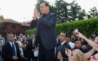 Milan, 500 mln per il club. Berlusconi: "Non vendo, è sacro"