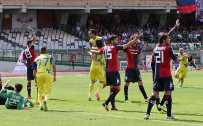 Cagliari in vacanza, il Chievo resta in A. I Gol