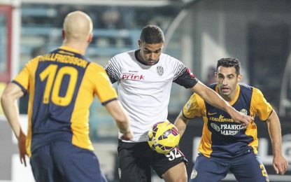 Defrel illude il Cesena, Juanito salva il Verona: 1-1