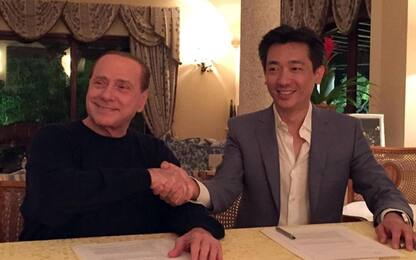 Vertice di Arcore tra Mr. Bee e Berlusconi: slitta la chiusura