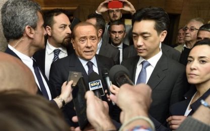 Berlusconi-Bee, voglia di chiudere. La trattativa riprenderà a gennaio