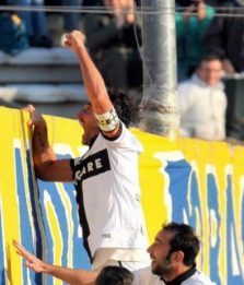 Anno nuovo, stesso Parma: 3-0 all'Arzignanochiampo. Lucarelli-gol