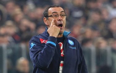 TURIN, ITALY - FEBRUARY 13:  SSC Napoli coach Maurizio Sarri gestures during the Serie A match between and Juventus FC and SSC Napoli at Juventus Arena on February 13, 2016 in Turin, Italy.  (Photo by Marco Luzzani/Getty Images)