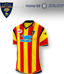 Lecce, la nuova maglia la scelgono i tifosi: sondaggio su Facebook