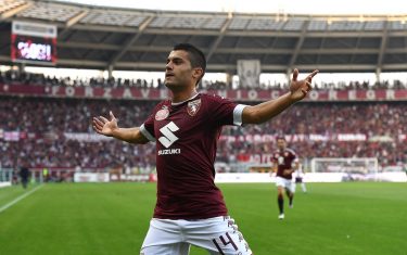 TURIN, ITALY - OCTOBER 02:  Iago Falque of FC Torino celebrates after scoring the opening goal during the Serie A match between FC Torino and ACF Fiorentina at Stadio Olimpico di Torino on October 2, 2016 in Turin, Italy.  (Photo by Valerio Pennicino/Getty Images)