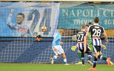 Doppio Insigne trascina il Napoli: 2-1 a Udine 