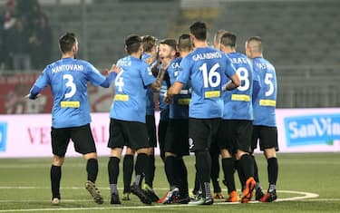 Il Novara piega il Carpi. Vince la Salernitana