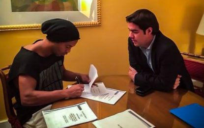 Ronaldinho in Messico: ha firmato con il Queretaro