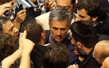 mourinho_malpensa_tifosi