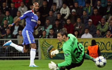 zilina_chelsea_gol_anelka_ansa