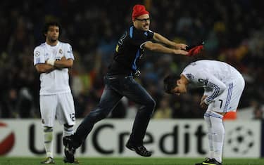 sport_champions_invasione_di_campo