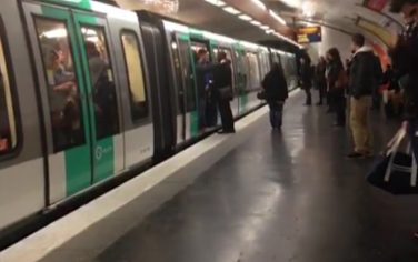 tifosi_chelsea_razzismo_metro_parigi