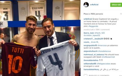 Sergio Ramos con la maglia di Totti: "Un esempio per tutti"