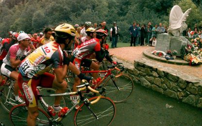 Tour, Armstrong guida il gruppo nel ricordo di Casartelli