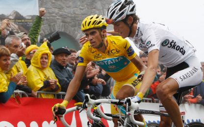 Contador cede la vittoria a Schleck ma si prende il Tour