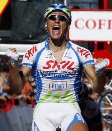 Vuelta, vince Kittel in volata. Caduta per Nibali e Scarponi