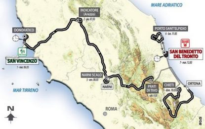 Tirreno-Adriatico, Quick Step in spolvero. Cavendish leader