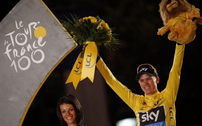 Tour, Froome in trionfo a Parigi: "Una vittoria pulita"
