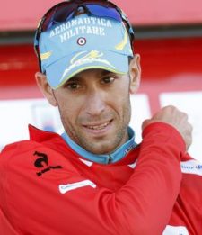 Vuelta, in salita la spunta Roche. Nibali in maglia rossa