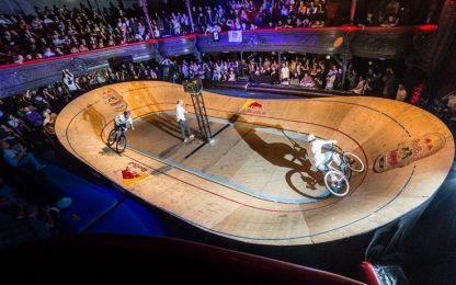 Red Bull Mini Drome, sfida a pedali per chi ha molto fegato