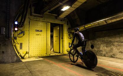 Froome senza limiti: attraversa l'Eurotunnel in bicicletta