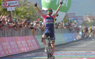 Diego Ulissi (Lampre Merida) of Italy celebrates while crossing the finish line to win the fourth stage of the Giro d'Italia cycling race, from Catanzaro to Praia a Mare (Cosenza), 10 May 2016. ANSA/LUCA ZENNARO