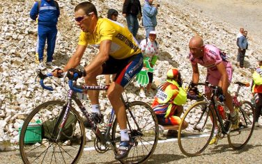 The yellow jersey US Lance Armstrong (L) rides with Italian Marco Pantani in the Mont Ventoux climb during the 12th stage of the 87th Tour de France, southern France, 13 July 2000. Italian Marco Pantani won the stage ahead of Armstrong.  AFP PHOTO PATRICK KOVARIK        (Photo credit should read PATRICK KOVARIK/AFP/Getty Images)