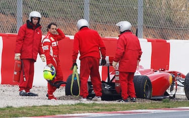 Massa, domenica nera. Due fuori pista e decimo tempo