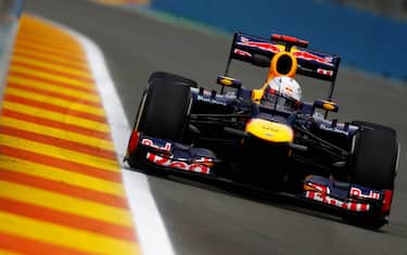 Valencia, nelle libere sfreccia Vettel. Alonso settimo