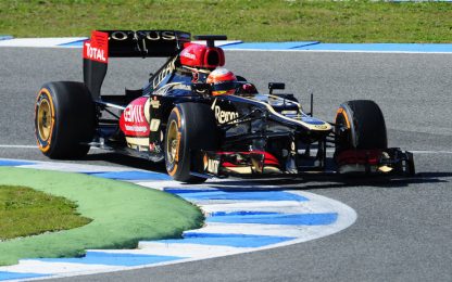 Jerez, Grosjean il più veloce. Hamilton fuori pista