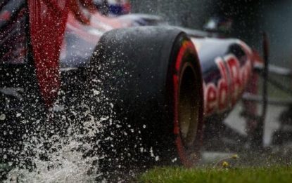Silverstone, libere sotto la pioggia. Bene Ricciardo