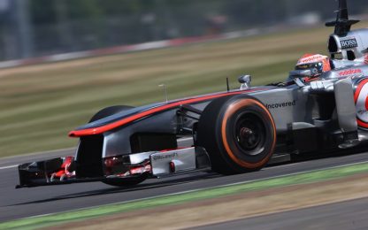 Silverstone, primo giorno di test: finalmente McLaren