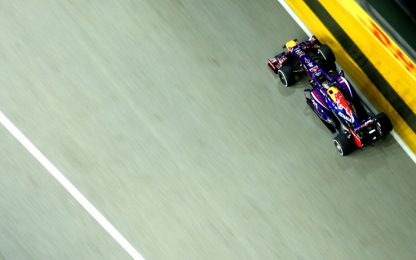 Gp Singapore, dominio Red Bull. Solo sesto Alonso