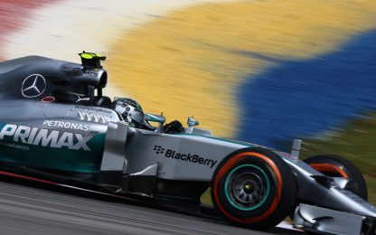 GP Malesia, libere 2: ruggito di Rosberg. Kimi secondo
