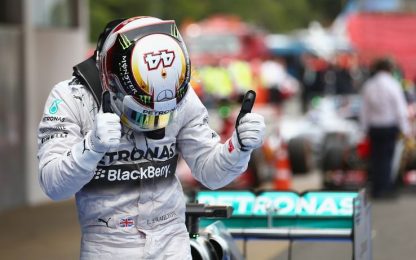 Hamilton non ha rivali: vince anche in Spagna, Alonso sesto