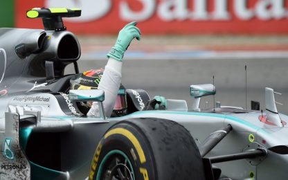 Rosberg si prende Hockenheim. Rimonta Hamilton, Alonso 5°