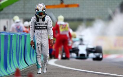 Pazza Ungheria: Rosberg in pole, Hamilton out. Alonso quinto