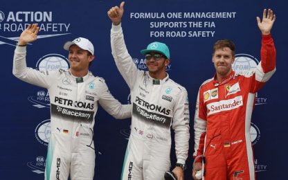 Rosberg amaro: "Non bene". Hamilton: "Lavoro di squadra"