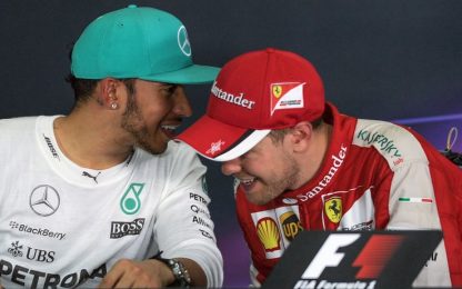 Ferrari in trionfo, Hamilton: "Chissà cosa pensa Alonso..."