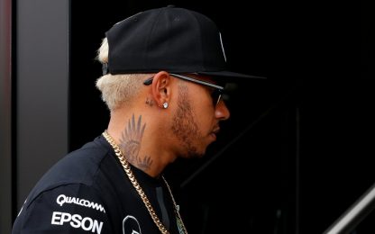 Lewis il biondo, a Monza col nuovo look: "E' una sperimentazione"