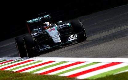 Venerdì targato Mercedes: comanda Hamilton, poi c'è Rosberg. Vettel 3°