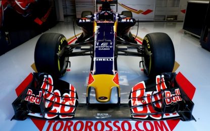 Motore Ferrari e livrea blu: il nuovo abito della Toro Rosso